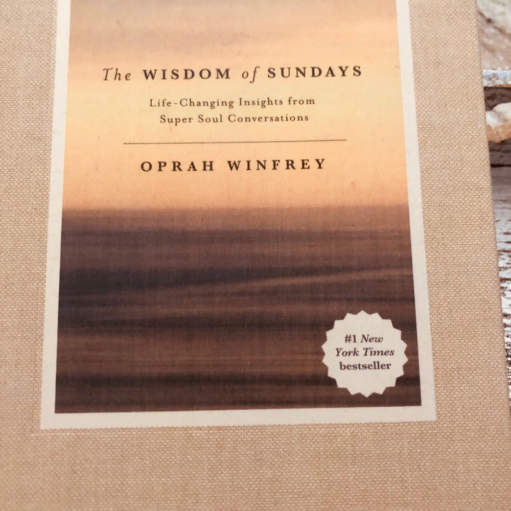 Oprah Winfrey Book 📚 The Wisdom of Sundays 💝